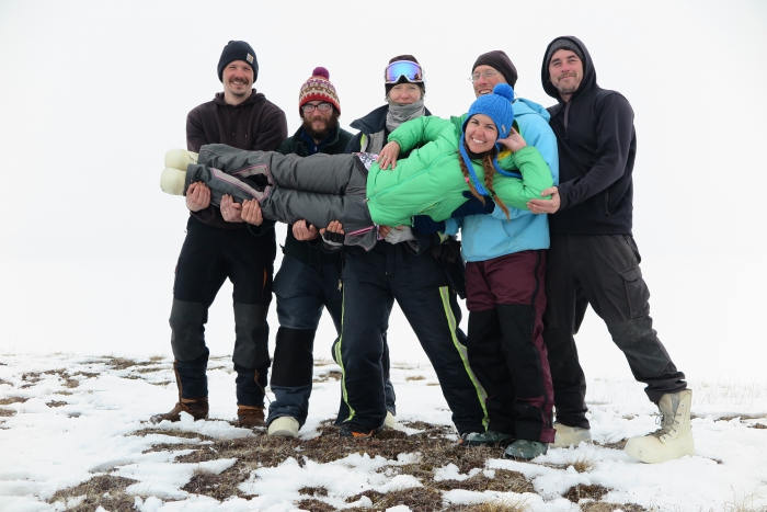 The ALISS 2016 field crew (left to right to front): Allen Bondurant, Andrew Parsekian, Esther Babcock, Christopher Arp, Benjamin Jones, and Andrea Creighton. Photo courtesy of Benjamin Jones.